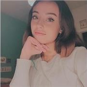 Studentessa in scienze della formazione primaria a 4 anno